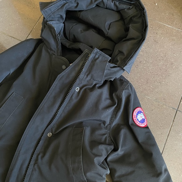 Canada Goose XS trillium down parka - Picture 2 of 5
